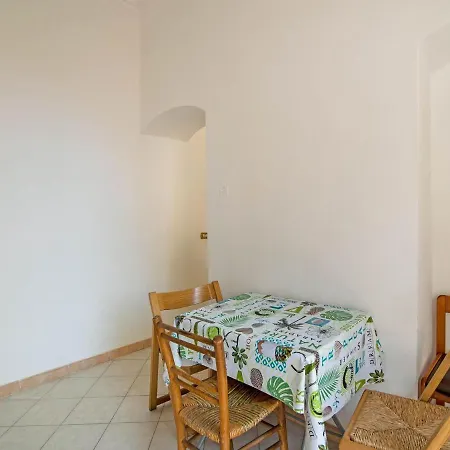 Pleasant In Near Bagni Paradiso Beach Apartamento